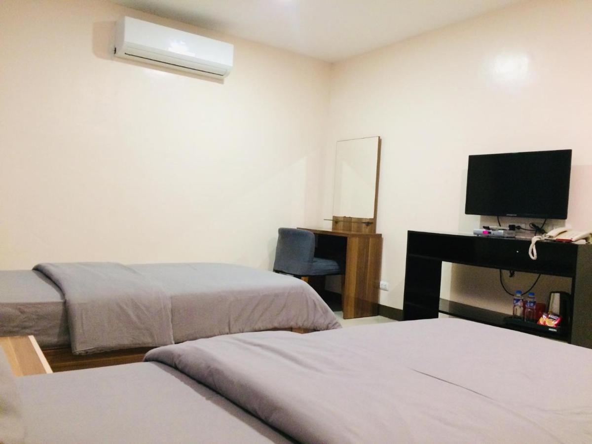 Ybc Grand Hotel Olongapo Eksteriør bilde