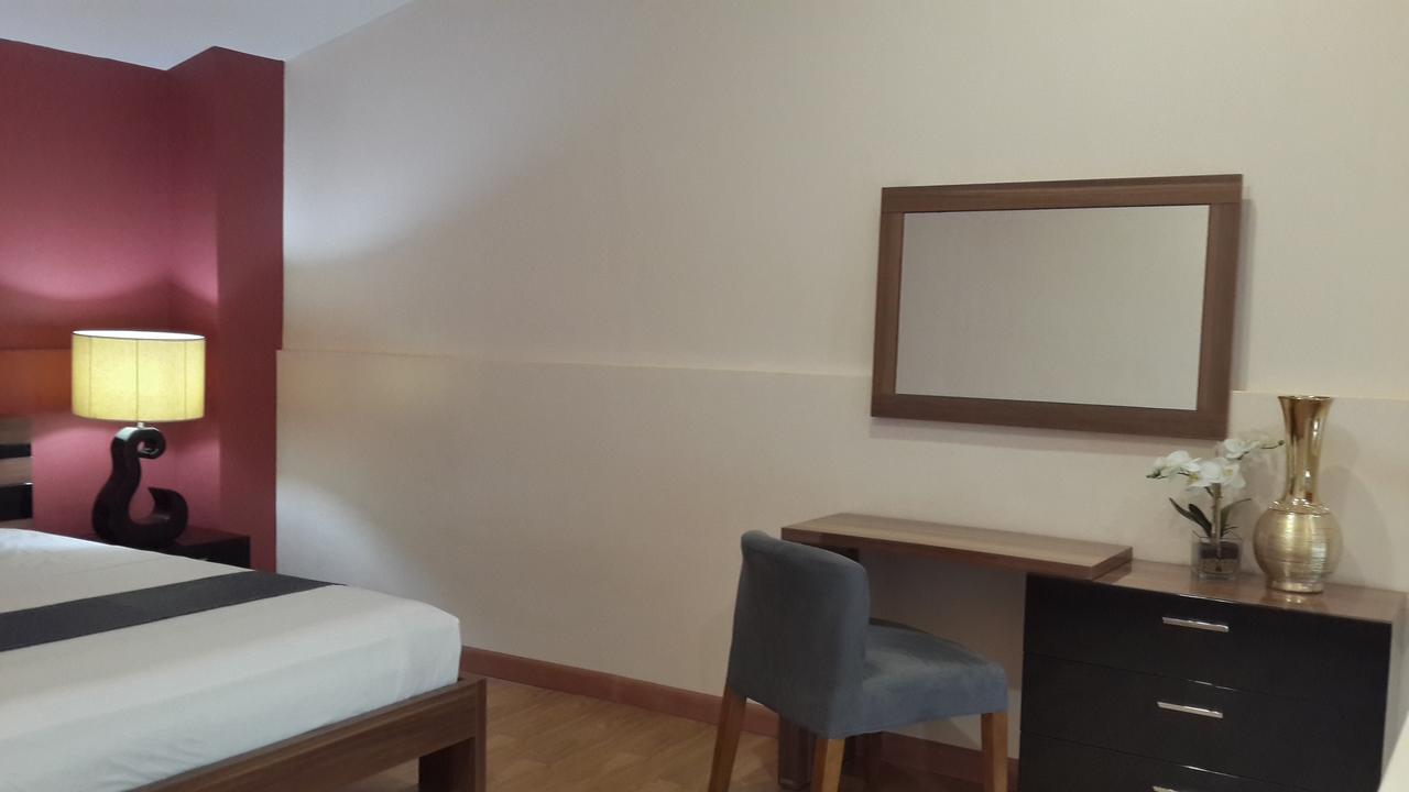 Ybc Grand Hotel Olongapo Eksteriør bilde